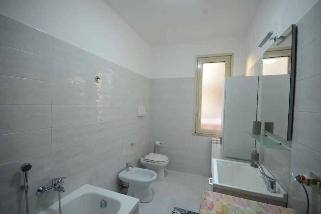 Casa Vacanza Donna Laura Barcellona-Pozzo di Gotto Exterior photo